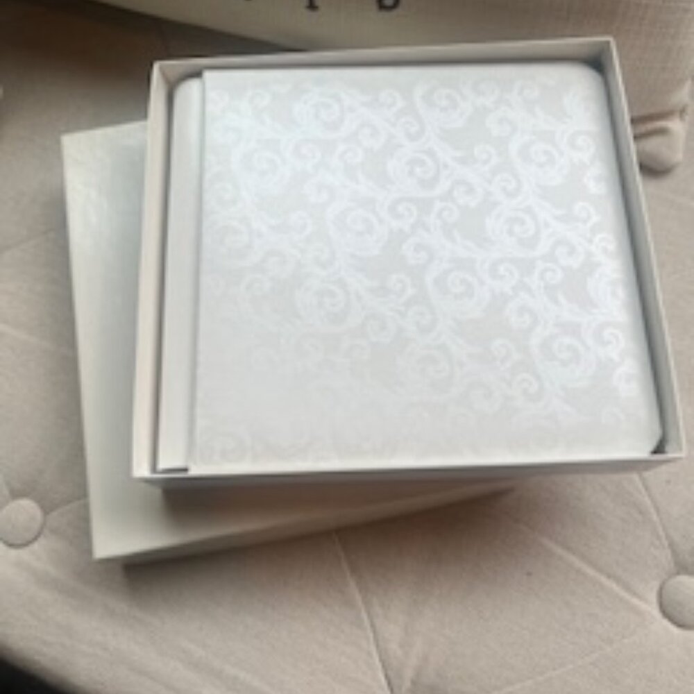 Creative Memories small White Wedding Album NEW!  Rare Find!